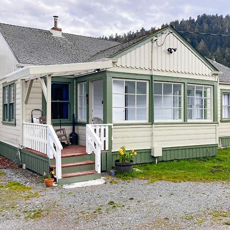 Redwood Farmhouse In The Orick Valley エクステリア 写真